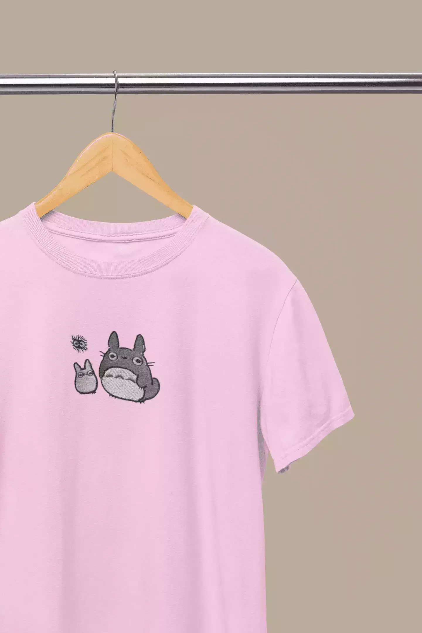 Totoro — T-shirt